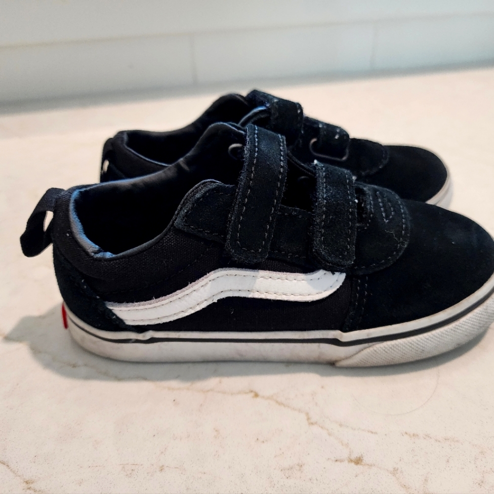 Vans Kids Sneakers Black and White